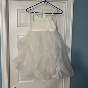 David’s Bridal Size 4 Flower girl dress- only worn once in excellent condition